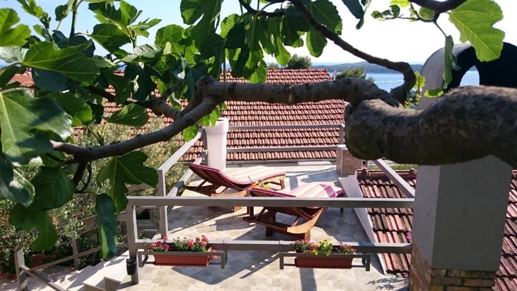 Apartments Mare 2 Hvar Town Bagian luar foto