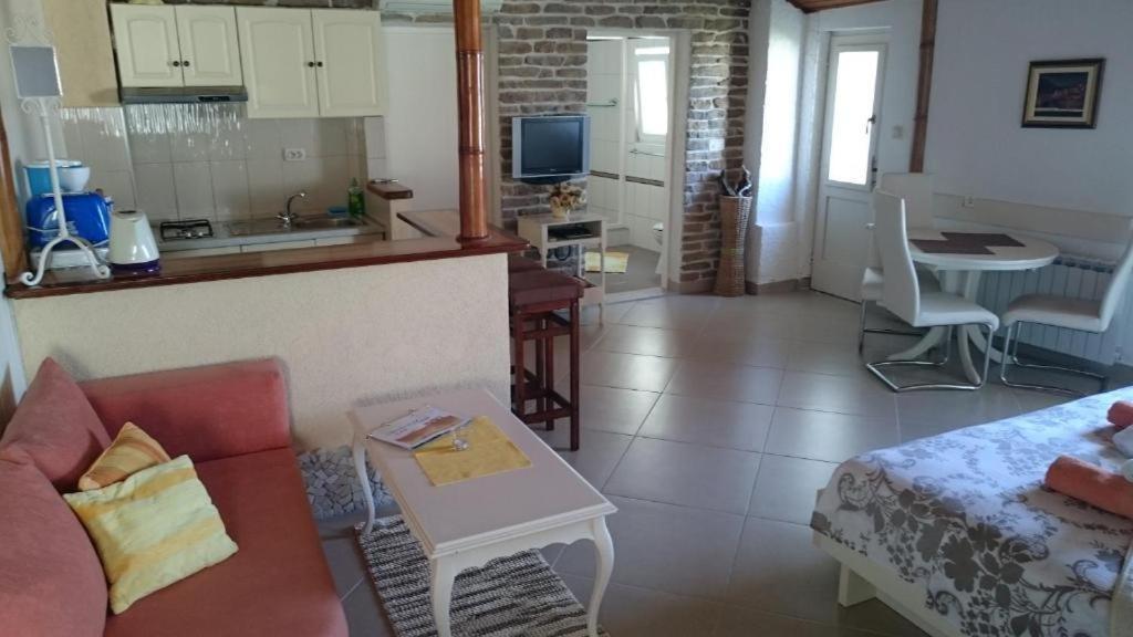 Apartments Mare 2 Hvar Town Bagian luar foto