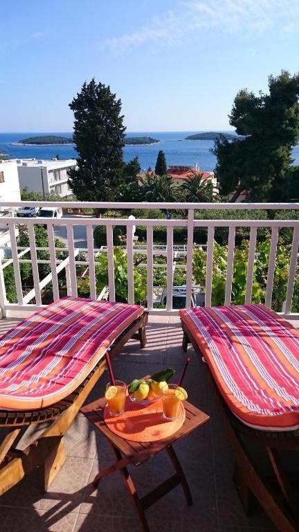 Apartments Mare 2 Hvar Town Bagian luar foto