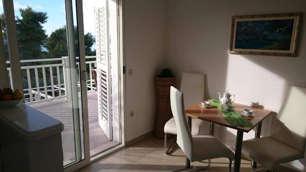 Apartments Mare 2 Hvar Town Bagian luar foto