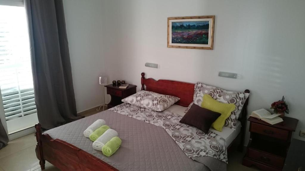 Apartments Mare 2 Hvar Town Bagian luar foto