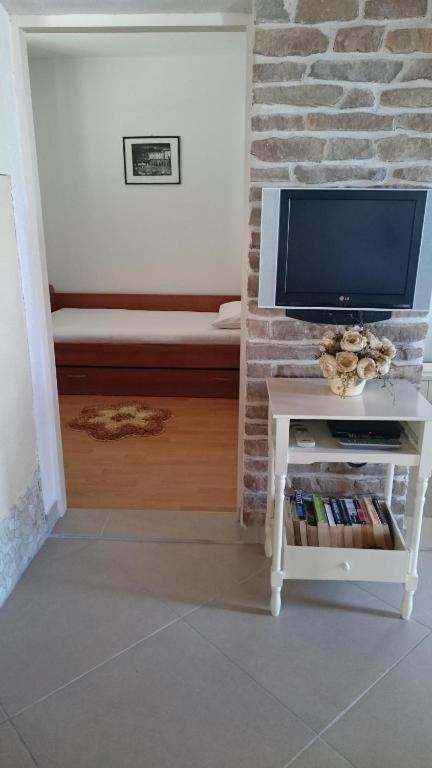 Apartments Mare 2 Hvar Town Bagian luar foto